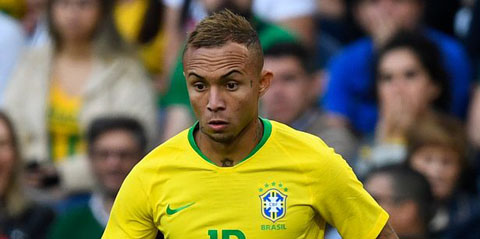 Everton Soares