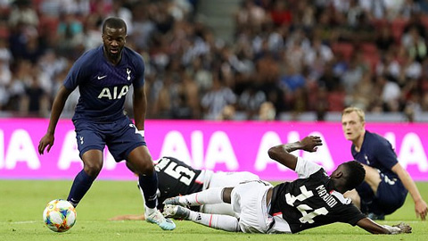 Tân binh Ndombele của Tottenham gây ấn tượng ngay trận ra mắt
