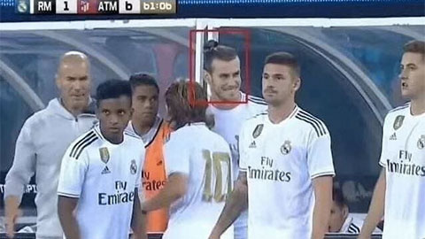 Chứng kiến Real bị hạ nhục, Bale cười tươi rói