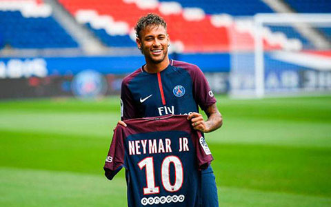 Nếu cộng hệ số lạm phát, thì Neymar chẳng bằng một móng chân của Ronaldo