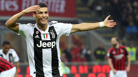 Ronaldo từng rất gần AC Milan