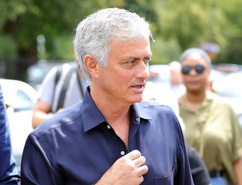 Mourinho hiện vẫn thất nghiệp