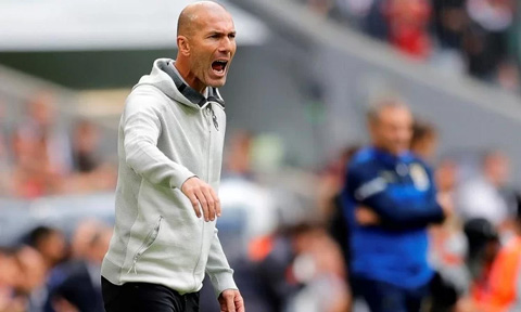 Zidane cần Pogba hơn Van de Beek