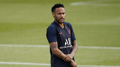 PSG gạch tên Neymar khỏi trận mở màn mùa giải