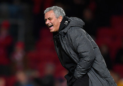 Mourinho đã cười lăn cười bò ví Man United còn không bằng Man City B