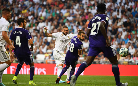 Benzema có bàn thắng thứ 150 tại La Liga cho Real nhưng không giúp đội nhà có chiến thắng
