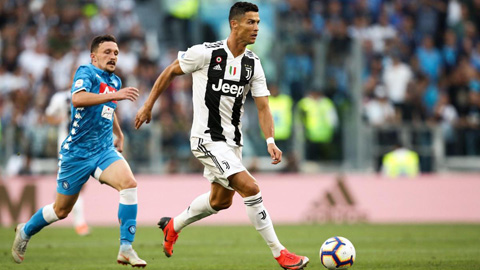 1 ngày trước đại chiến Juventus - Napoli: Bao giờ Juventus sẽ vận hành 'Sarri-ball'?