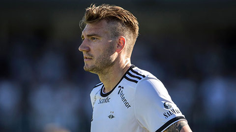 Nicklas Bendtner chuyển tới Copenhagen