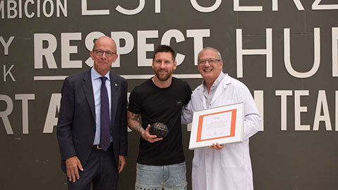 Messi nhận giải thưởng đặc biệt từ giáo hoàng Francis