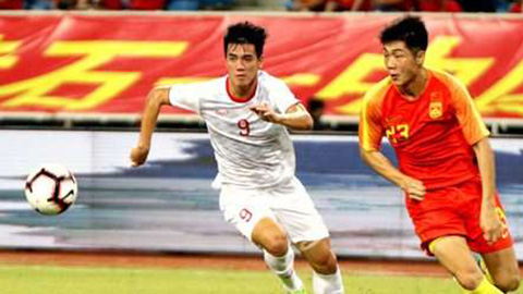 Báo Trung Quốc: ‘Bóng đá Việt Nam đã vượt mặt chúng ta’