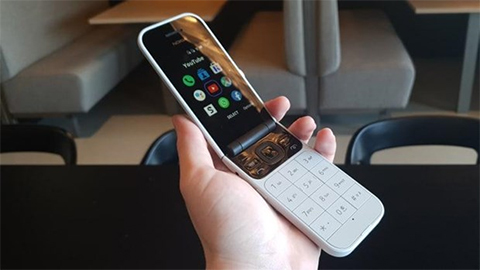 Nokia 2720 bất ngờ được hồi sinh, hỗ trợ 4G, giá siêu rẻ
