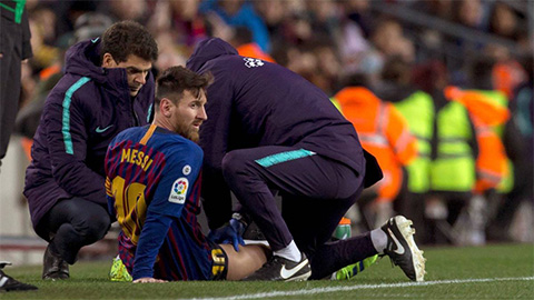 Nghỉ lâu hơn mong đợi, Messi lỡ trận Barca vs Valencia