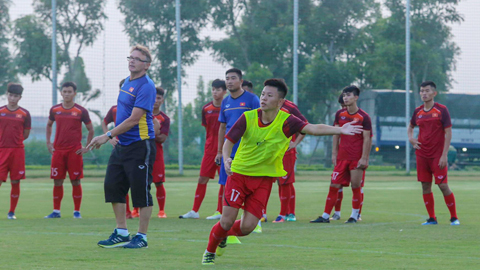 U19 Việt Nam dưới thời Troussier: Ưu tiên việc xử lý bóng ít chạm