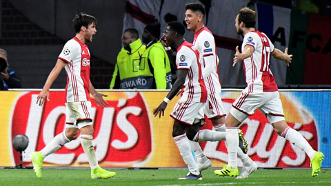 Ajax hạ gục Lille 3-0: Khác biệt từ đẳng cấp