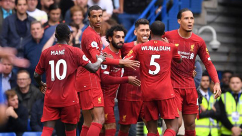 Thắng Chelsea, Liverpool lập cột mốc khó tin