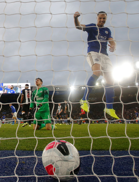 Leicester toàn thắng 2 vòng đấu gần nhất để vươn vào Top 3