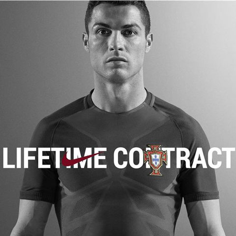 Ronaldo là VĐV thứ 3 được Nike ký hợp đồng trọn đời