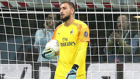 Donnarumma từ chối lương khủng của Milan