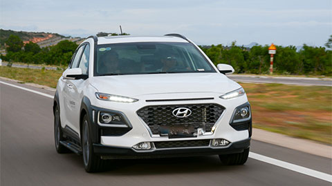 Hyundai Kona giảm giá cực sốc đầu tháng 10, quyết 'đè' Ford Ecosport