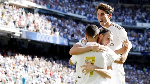 Real Madrid thắng Granada 4-2: Hai bộ mặt của Kền kền