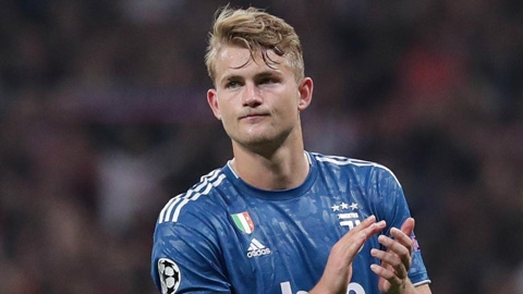 De Ligt phủ nhận bị Sarri bắt ăn kiêng giảm béo