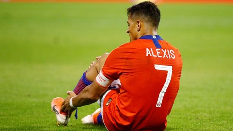 Sanchez chấn thương tại ĐT Chile, có thể nghỉ hết năm
