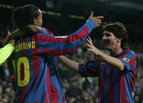 Ronaldinho đánh giá cao tài năng của Messi