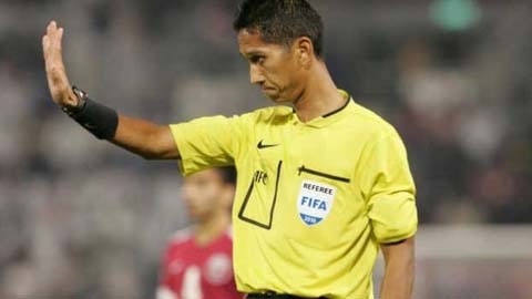 Trọng tài ngoại bắt chính 2 vòng cuối V.League 2019: Vua ngoại & Vua nội Trọng tài ngoại bắt chính 2 vòng cuối V.League 2019: Vua ngoại & Vua nội