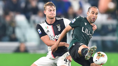 Juventus: Thêm 90 phút  tai họa với De Ligt