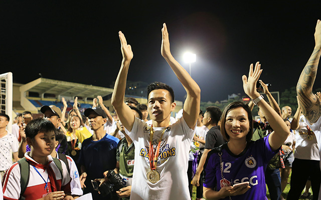 Văn Quyết có đóng góp cực lớn trong chức vô địch của Hà Nội FC. Anh cũng được bình chọn là cầu thủ xuất sắc nhất mùa giải 2019