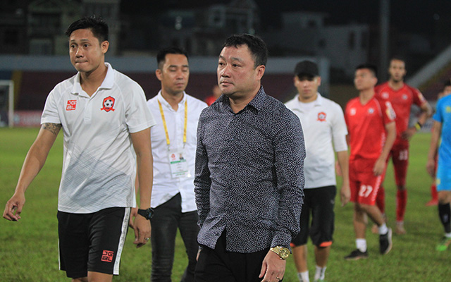 Trong 5 năm dẫn dắt Hải Phòng, HLV Việt Hoàng biến đội bóng này thành một đối thủ khó chịu dù không được đầu tư mạnh mẽ. Thành tích ấn tượng nhất của HLV Việt Hoàng với Hải Phòng là ngôi vị Á quân V.League 2016
