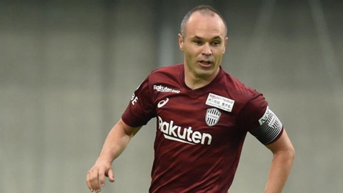 Iniesta: 'Barca mạnh hơn mùa trước'