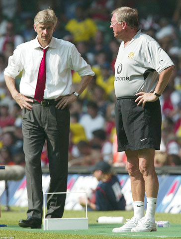 Arsene Wenger từng là đối thủ không đội trời chung với Sir Alex