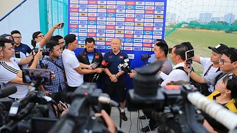 HLV Park Hang Seo: 'Tôi muốn giúp bóng đá Việt Nam  phát triển hơn nữa'