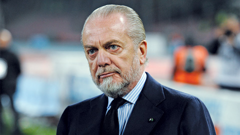 Chủ tịch Napoli muốn giảm 25% lương cầu thủ, hoãn sa thải Ancelotti