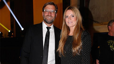 Vợ HLV Klopp mới là người hùng giúp Liverpool bỏ xa Man United