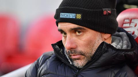 Pep có thể bỏ Man City và Premier League vì VAR