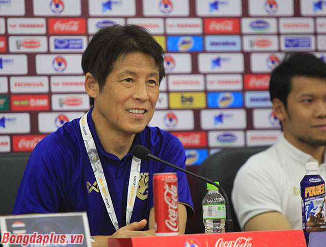 HLV Nishino thừa nhận áp lực trước trận đấu lượt về với Việt Nam - Ảnh: Phan Tùng 