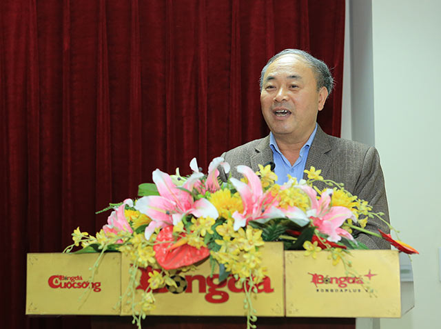 Đồng chí Phạm Gia Huy đánh giá cao công tác phát triển Đảng và chất lượng đảng viên của Đảng bộ báo Bóng đá