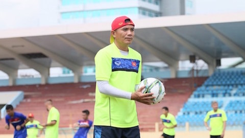 Kết thúc V.League 2019, hợp đồng giữa HLV thủ môn Trần Minh Quang và CLB B.Bình Dương cũng chính thức hết hạn.