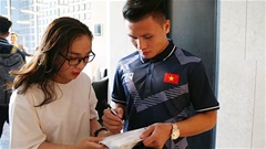 Quang  Hải và đồng đội được chào đón tại Philippines