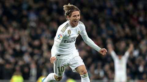 Luka Modric ghi bàn giúp Real hạ Sociedad 3-1: Phượng hoàng tái sinh từ đống tro tàn
