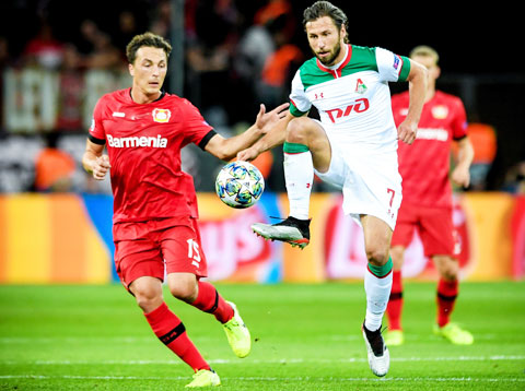 Lokomotiv Moscow (phải) đang chiếm nhiều lợi thế trước Leverkusen