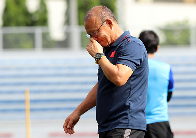 Ông thầy người Hàn Quốc khá thoải mái khi đội nhà có được sự khởi đầu thuận lợi ở SEA Games 30. Tuy nhiên, thầy Park nhấn mạnh trận đấu với U22 Indonesia vào ngày 1/12 tới mới có ý nghĩa quan trọng với U22 Việt Nam.