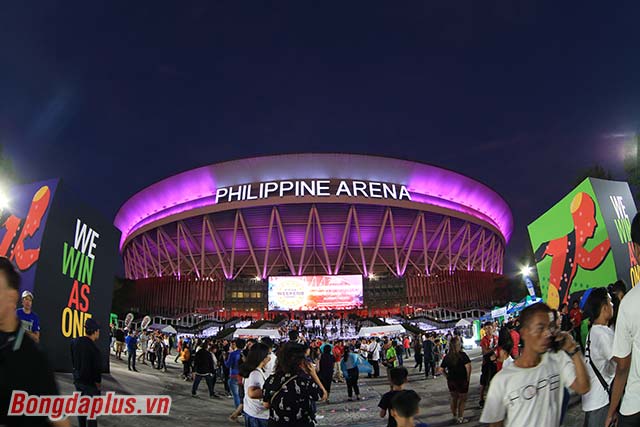 Kinh phí xây dựng nhà thi đấu Philippine Arena là 200 triệu USD, tương đương với gần 5.000 tỷ Việt Nam đồng. 