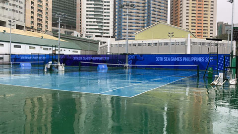 SEA Games 30: Quần vợt bị hoãn 4 lần và dời lịch sang ngày hôm sau