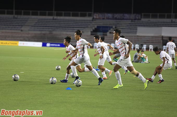 Họ lập tức hướng đến trận bán kết gặp một trong ba đối thủ là Việt Nam, Indonesia hoặc Thái Lan. Đội đầu bảng B sẽ đối đầu với Campuchia vào lúc 20h00 ngày 7/12. 