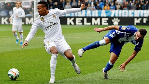Real Madrid: Militao cần kiên nhẫn chờ đợi