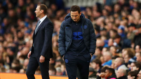 The Blues hụt hơi và Lampard đang bối rối