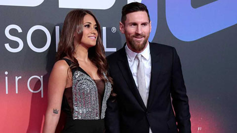 Vợ Messi bơm botox  kéo dài thanh xuân